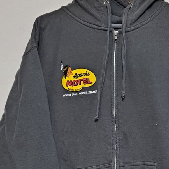 Apache Motel Hoodie Men XL Moab Utah Native American Western Travel Destination - Picture 8 of 8